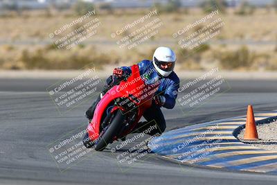 media/Jan-09-2022-SoCal Trackdays (Sun) [[2b1fec8404]]/Turn 11 (935am)/